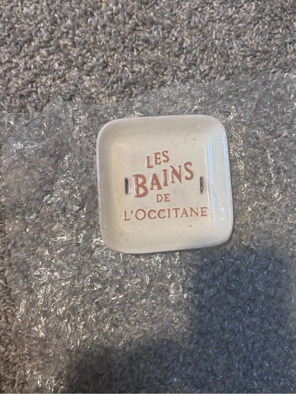 L'OCCITANE White Ceramic Soap Dish with Coral Lettering